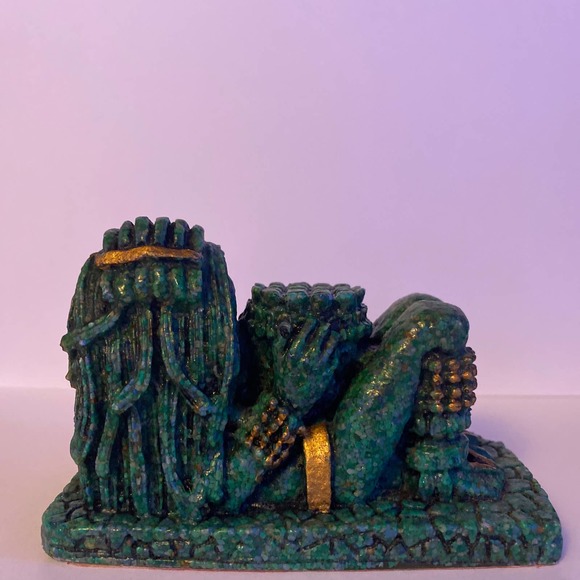Aztec Mayan Zarebski God Crushed Malachite Statue with Gold Accents 4.3"x2.8 - Picture 2 of 4